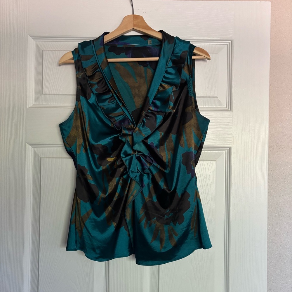 Tahari Green Ruffled Front Blouse